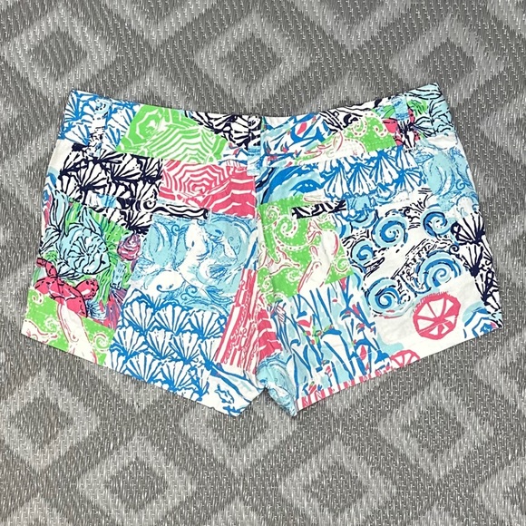 Lilly Pulitzer Walsh Shorts in Osterville Patch [1751] - Picture 2 of 8